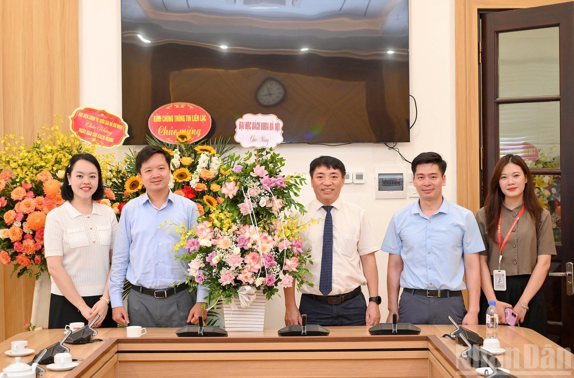 ndo_br_dai-hoc-bach-khoa.jpg