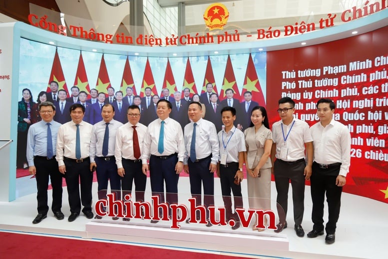 Khai mạc Hội Báo toàn quốc 2025: Báo chí cách mạng tự hào hành trình 100 năm, vững bước vào kỷ nguyên mới- Ảnh 5.