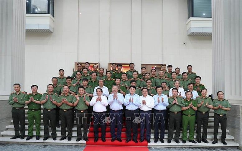 Tổng Bí thư Tô Lâm dự Hội nghị Đảng ủy Công an Trung ương 6 tháng đầu năm 2025- Ảnh 5.