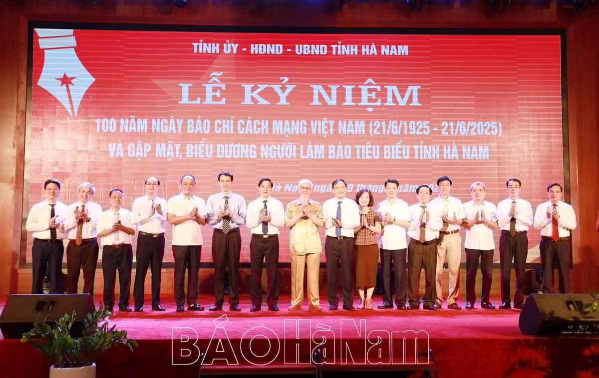 Kỷ niệm 100 năm Ngày Báo chí Cách mạng Việt Nam và biểu dương người làm báo tiêu biểu tỉnh Hà Nam