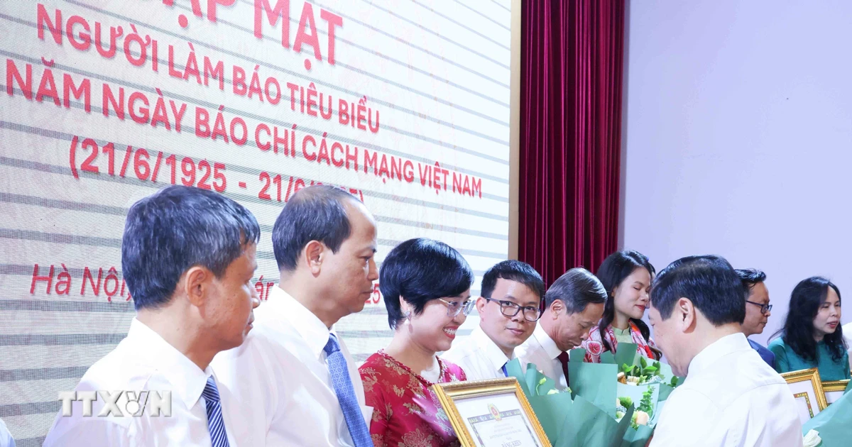 Báo chí phải xây đắp niềm tin xã hội, dẫn đường khát vọng