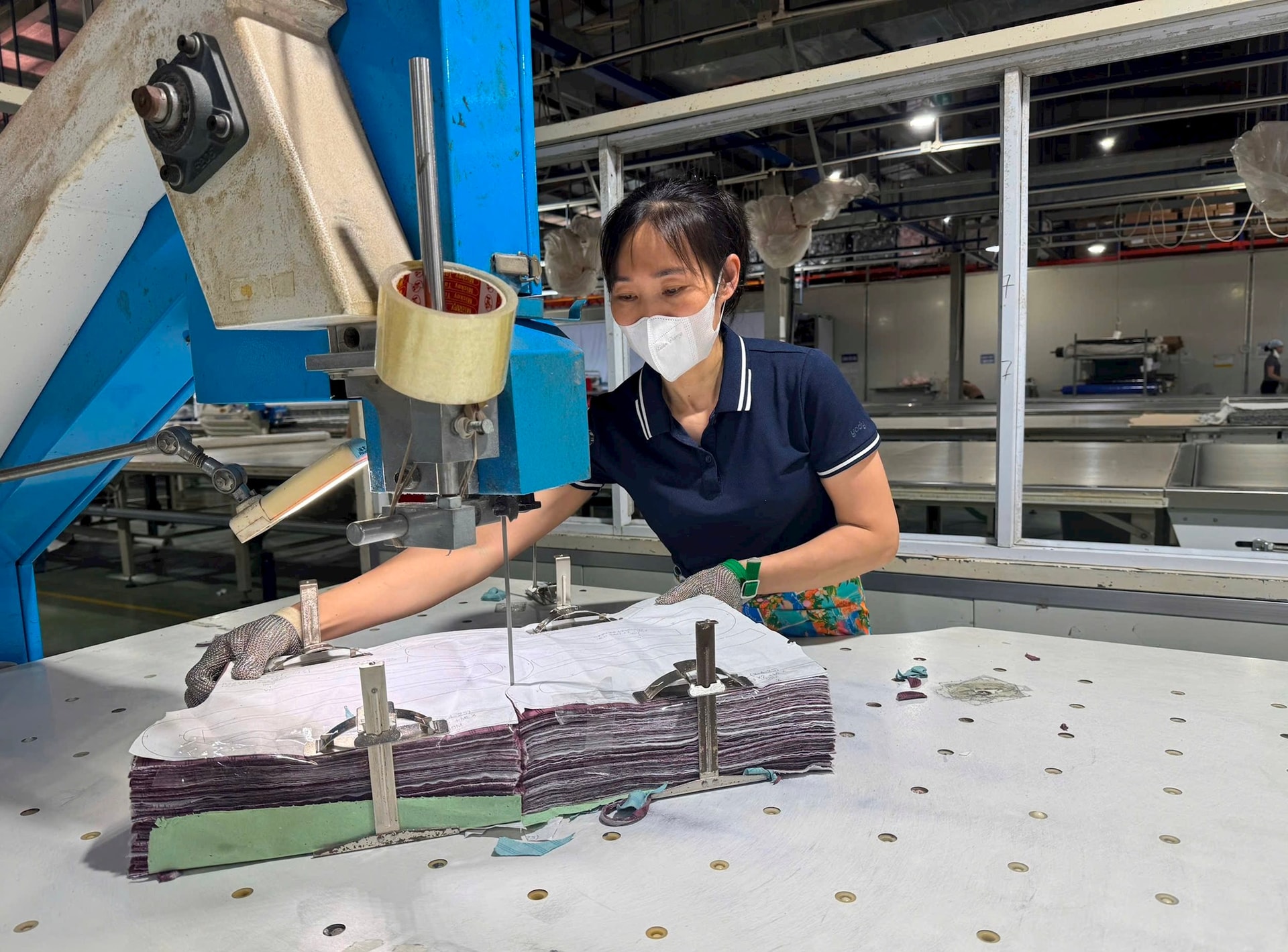 Đầu tư xây dựng nhà máy sản xuất bao bì từ nhựa nguyên sinh