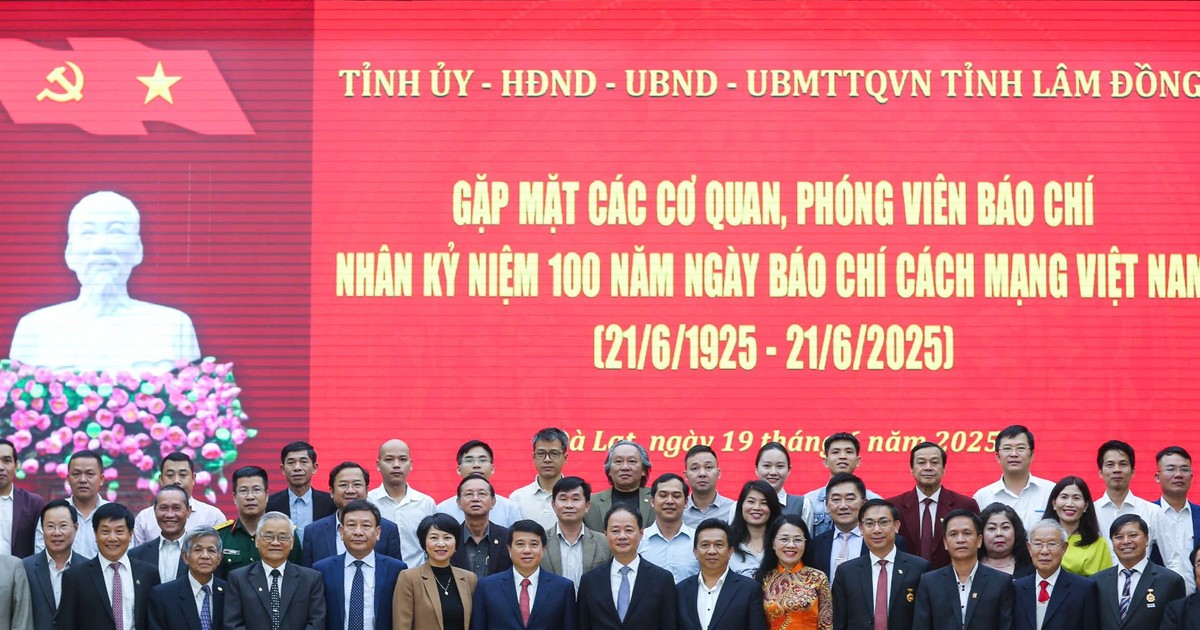 កាសែតច្បាប់វៀតណាមទទួលបានពានរង្វាន់សារព័ត៌មានឡាំដុងចំនួន២