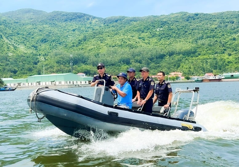Hải quan tăng cường kiểm soát tuyến miền Trung, chặn đứng nhiều vụ buôn lậu- Ảnh 1.
