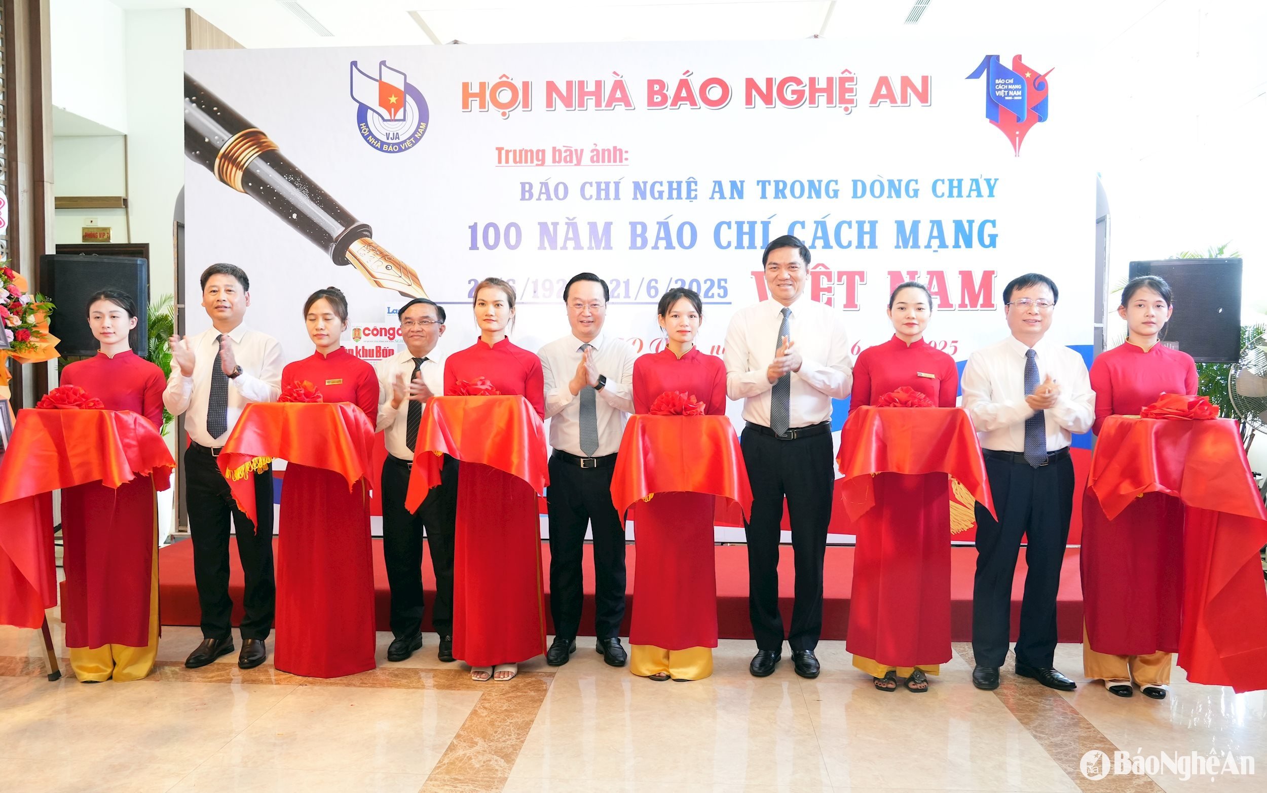 ảnh 2 triển lãm nhà báo