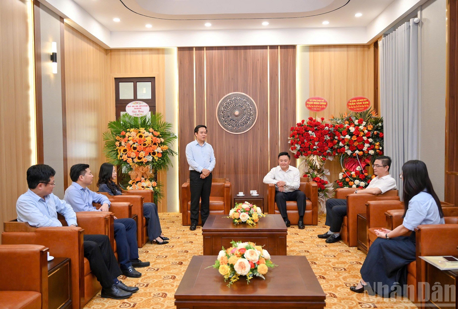 ndo_br_doan-ninh-binh-2.jpg