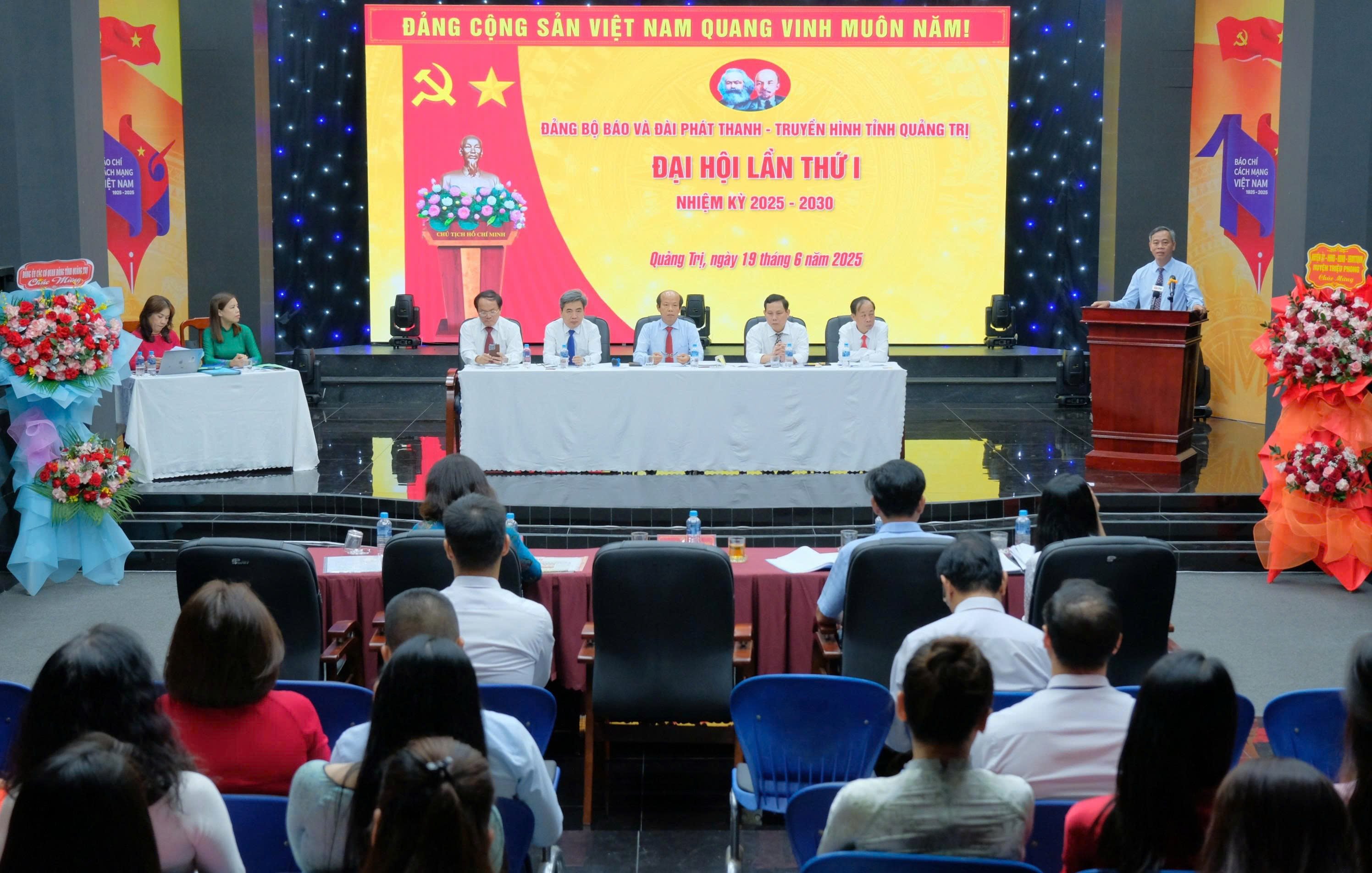 Der 1. Kongress des Parteikomitees der Zeitung und des Radio- und Fernsehsenders der Provinz Quang Tri