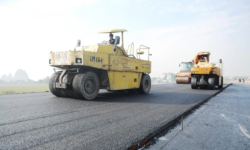 Chủ tịch UBND tỉnh yêu cầu rà soát, xử lý các dự án đầu tư công dở dang, chậm tiến độ