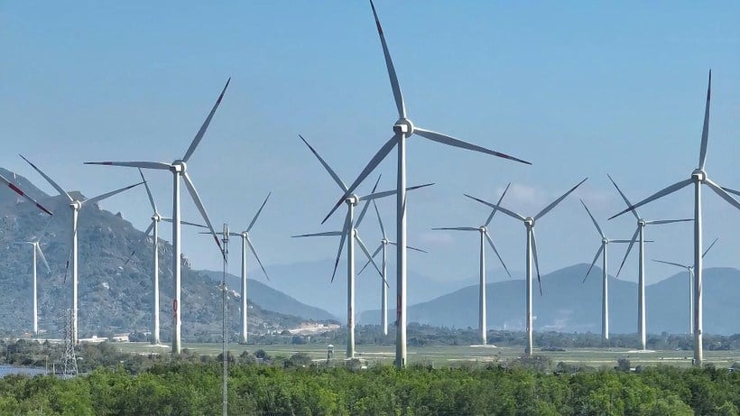 Tổ hợp năng lượng tái tạo Trung Nam tại huyện Thuận Bắc (Ninh Thuận).