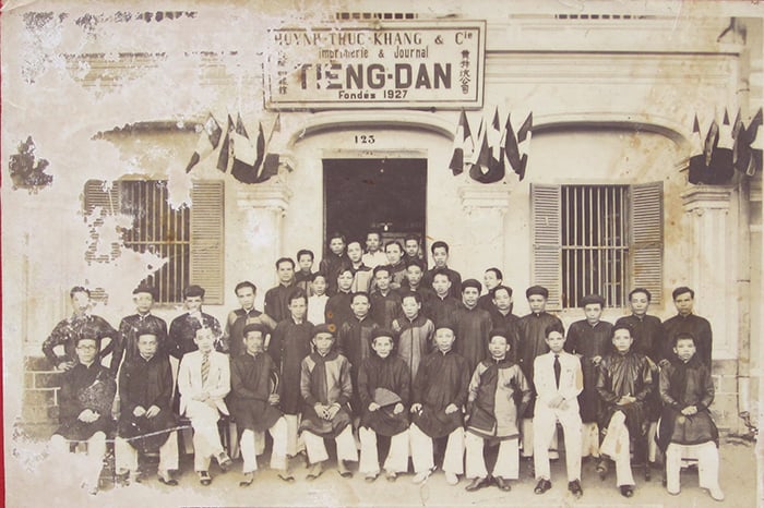 Trang 25: Tờ báo quốc ngữ đầu tiên ở miền Trung -0
