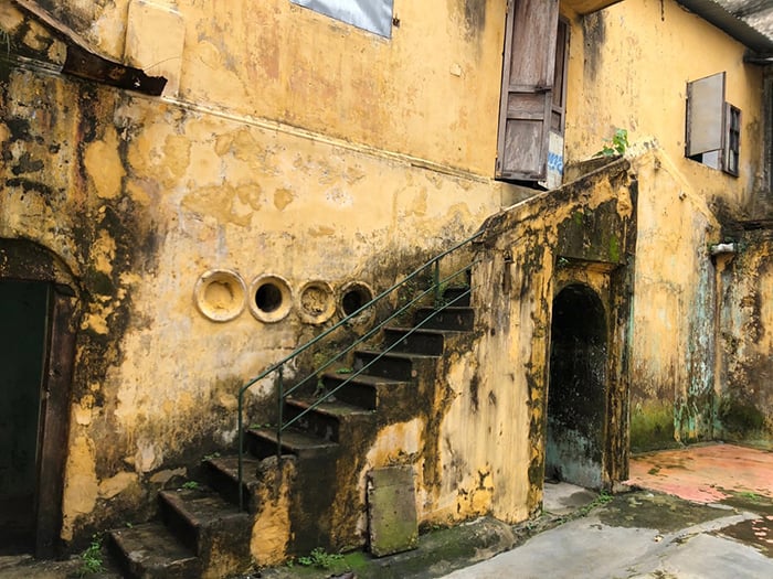 Trang 25: Tờ báo quốc ngữ đầu tiên ở miền Trung -0