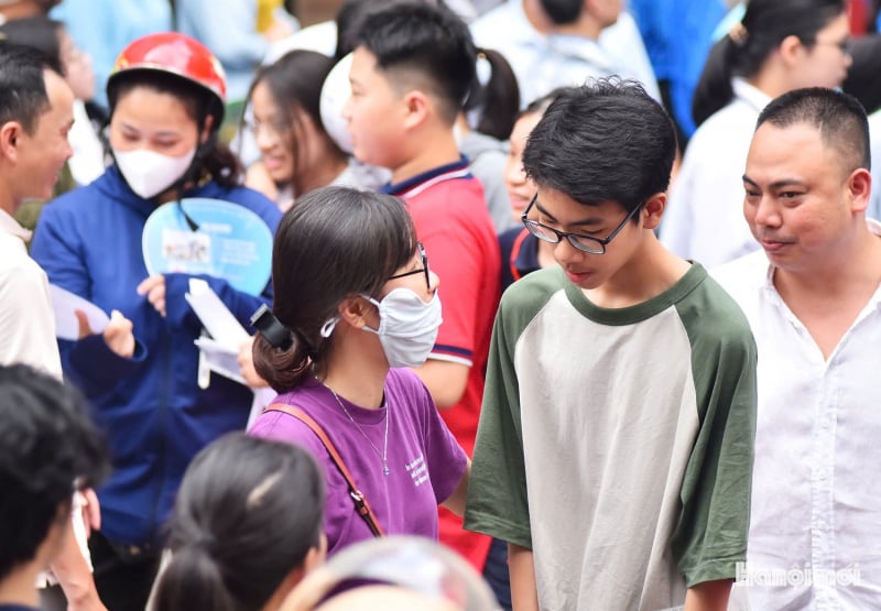 Hà Nội giao thêm gần 8.000 chỉ tiêu vào lớp 10 năm học 2025-2026 -0