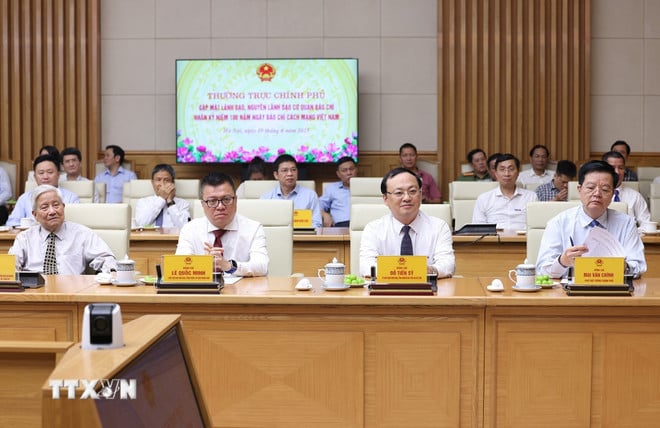 ttxvn-thu-tuong-pham-minh-chinh-bao-chi-9.jpg