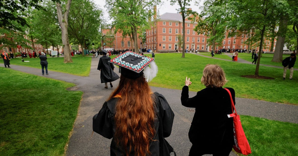 US restores foreign student visa processing at Harvard University