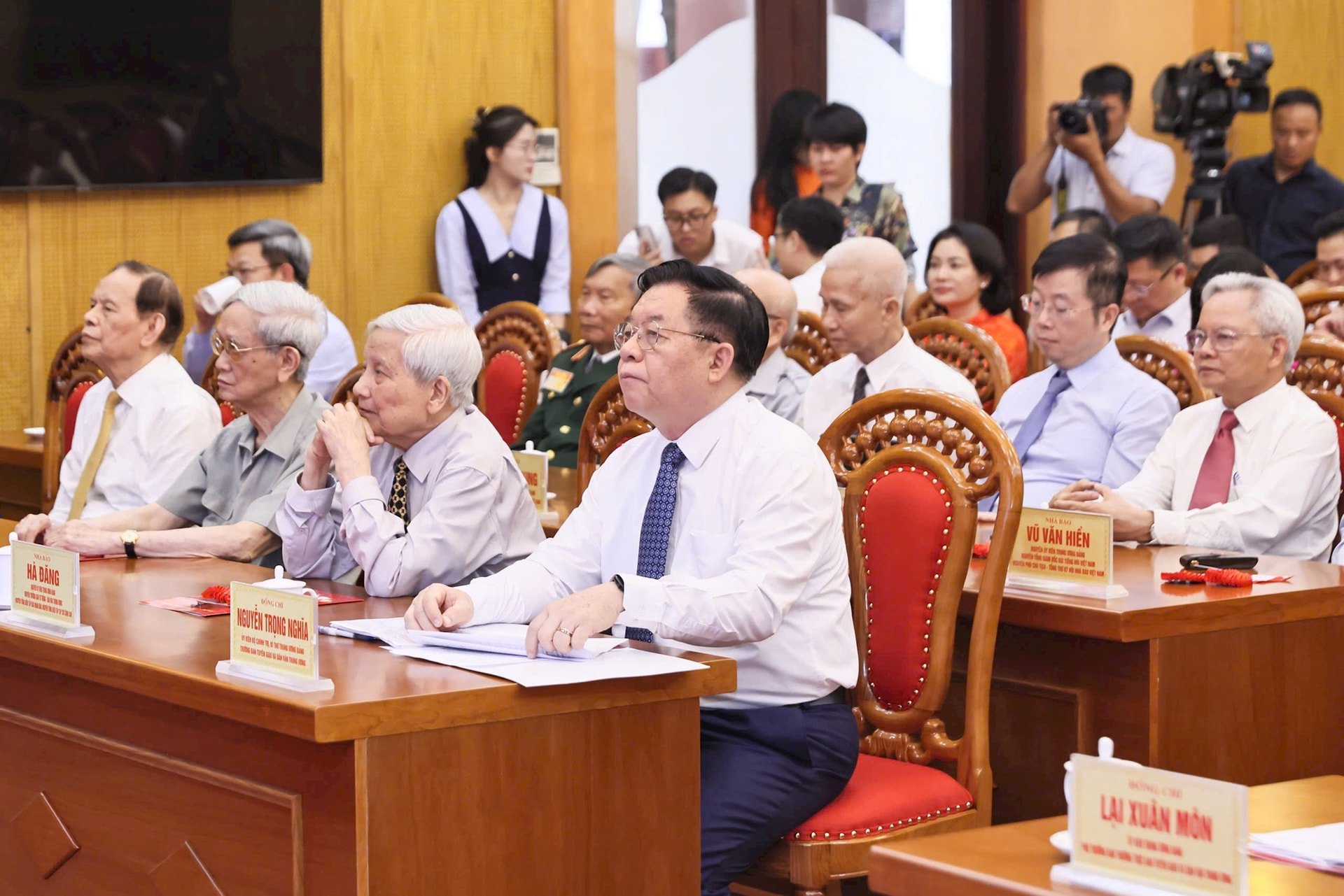 tg-a-nghia-du-.jpg