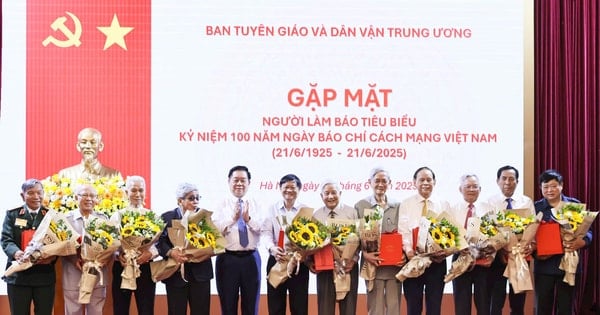 ការកសាងក្រុមអ្នកសារព័ត៌មានដែលមាន "គ្មានខ្លាញ់ ឥស្សរជន" រឹងមាំក្នុងជំនាញ និងសម្បូរទៅដោយភាពក្លាហាន