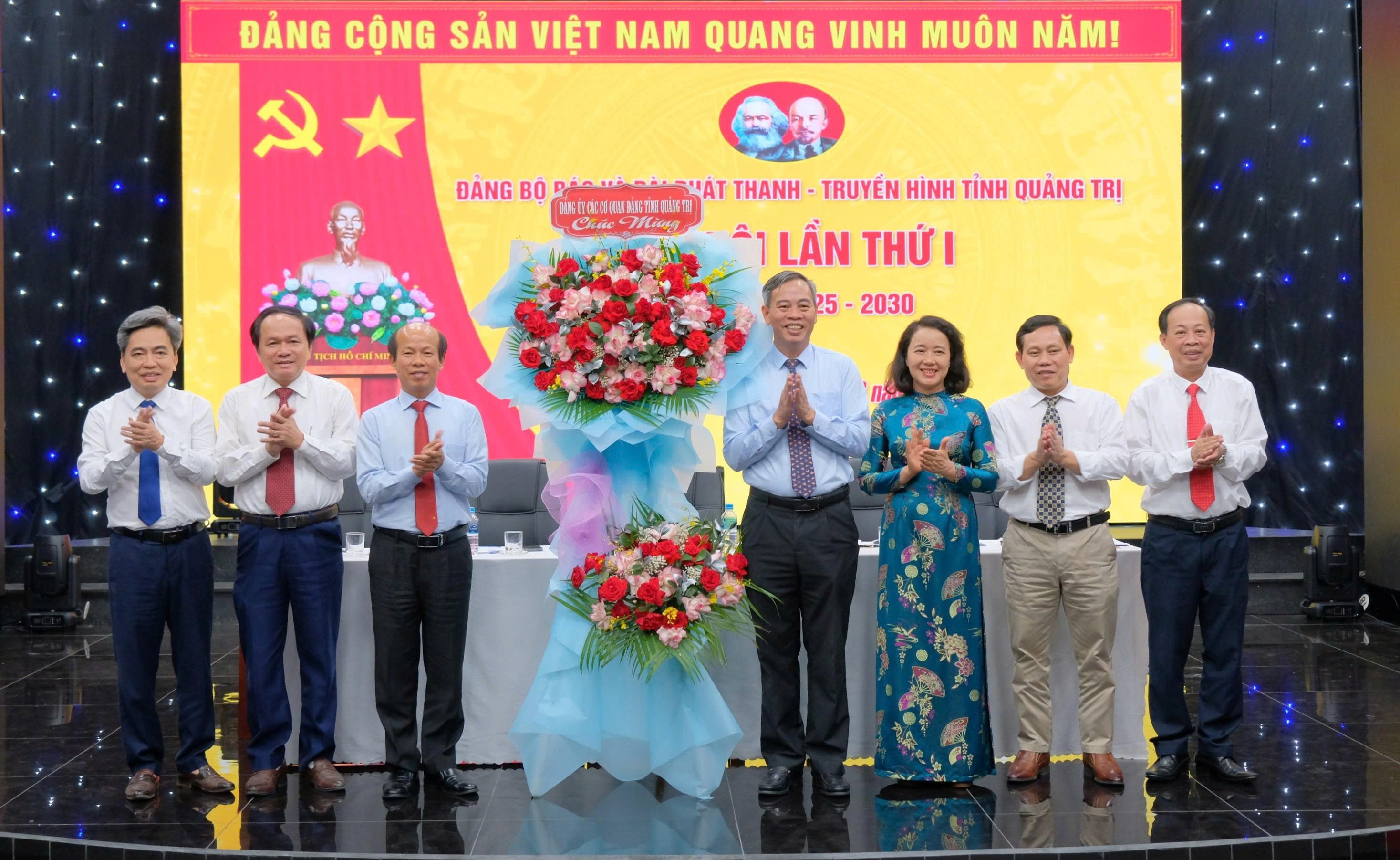 Der 1. Kongress des Parteikomitees der Zeitung und des Radio- und Fernsehsenders der Provinz Quang Tri