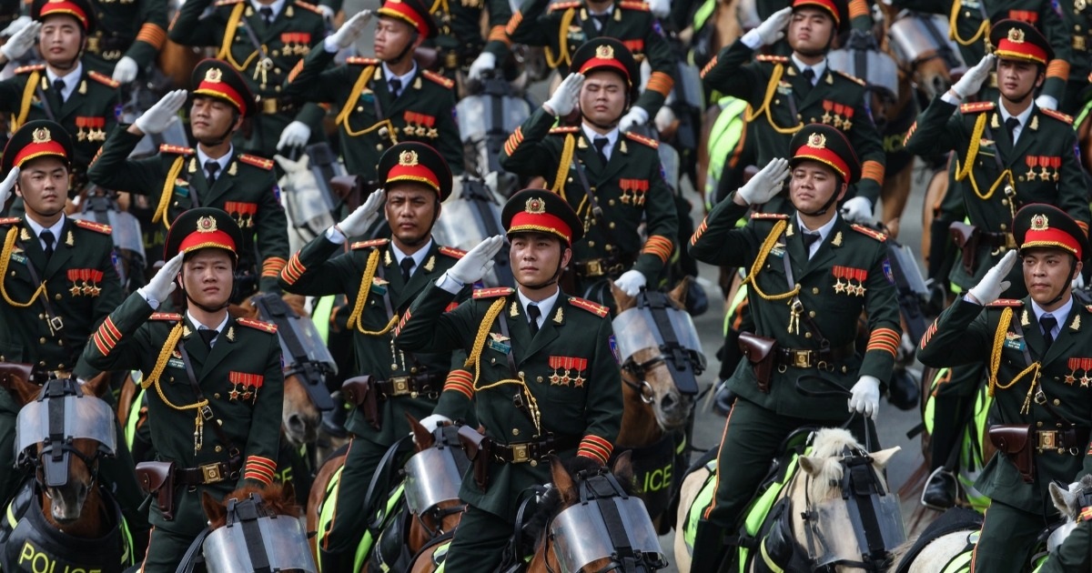 33.000 hồ sơ vào trường quân đội lấy 4.400, thí sinh đỗ có quyền lợi gì?