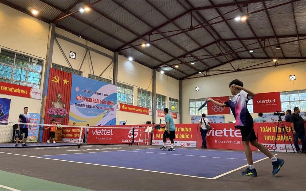 Gần 200  VĐV tham gia Giải pickleball gia đình Điện Biên năm 2025 - ảnh 2