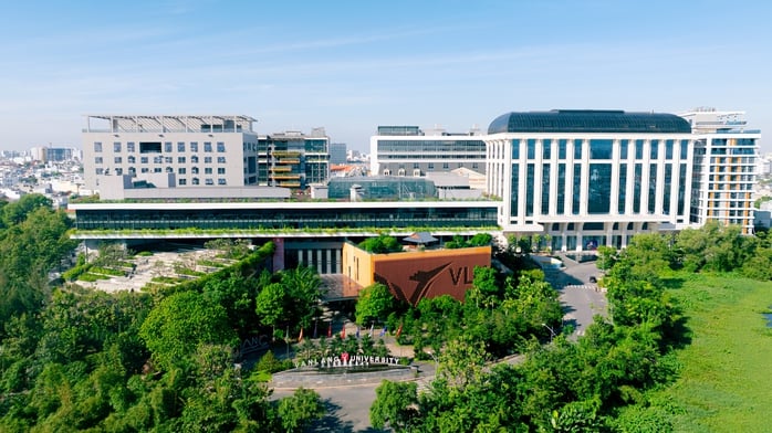 2 trường đại học ở TP HCM lần đầu lọt tốp thế giới - Ảnh 1.