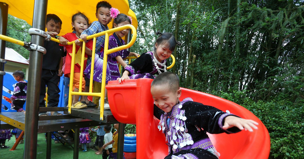 ពីការរួមចំណែករបស់អ្នកអាន Tuoi Tre ពិធីសម្ពោធសាលាមត្តេយ្យនៅ Lao Cai ដែលរងផលប៉ះពាល់ដោយព្យុះ Yagi