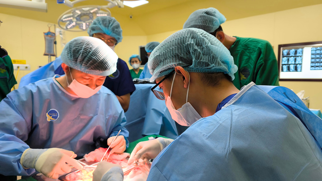 TP.HCM: Cô gái 27 tuổi phải ghép thận sau thời gian dài thức đêm, uống nước ngọt - Ảnh 1.