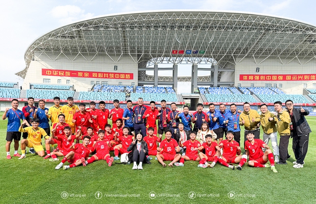 Classement international U.16 : U.16 Vietnam dans le top 3, le fils de l'ancien attaquant Quang Hai brille - Photo 1.
