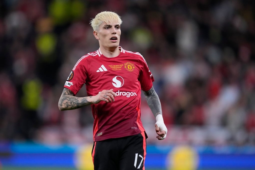 Man Utd ra giá Garnacho rẻ khó tin, CĐV bày tỏ sự phẫn nộ - 1