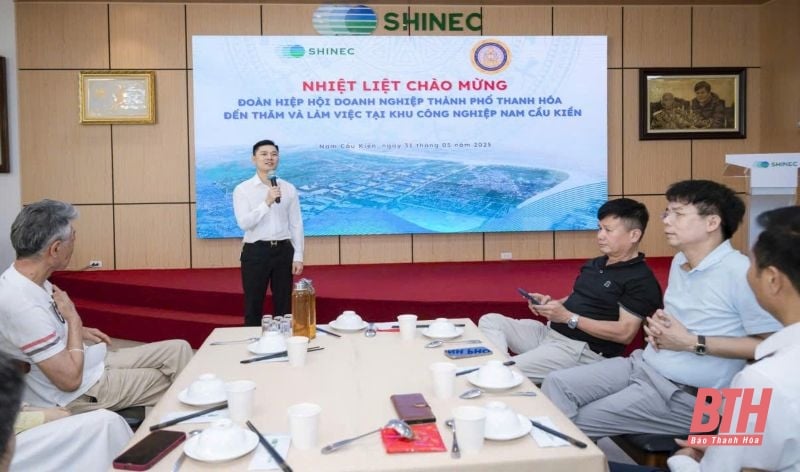 วิสาหกิจเมืองThanh Hoa เชื่อมโยงการค้าและเรียนรู้จากโมเดลการพัฒนาเขตอุตสาหกรรมสีเขียวในไฮฟอง