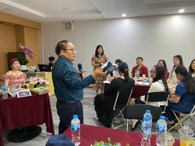 Khi Văn học kể chuyện lịch sử – Lối đi mới để yêu Văn, hiểu Sử - Ảnh 2.