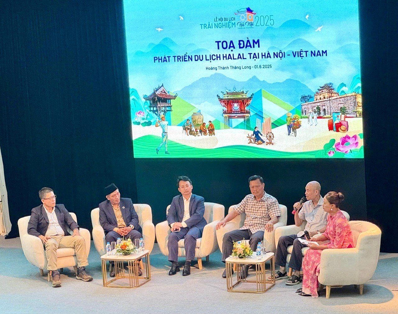 Toạ đàm Phát triển du lịch Halal tại Hà Nội - Việt Nam. Ảnh: Hoàng Lân