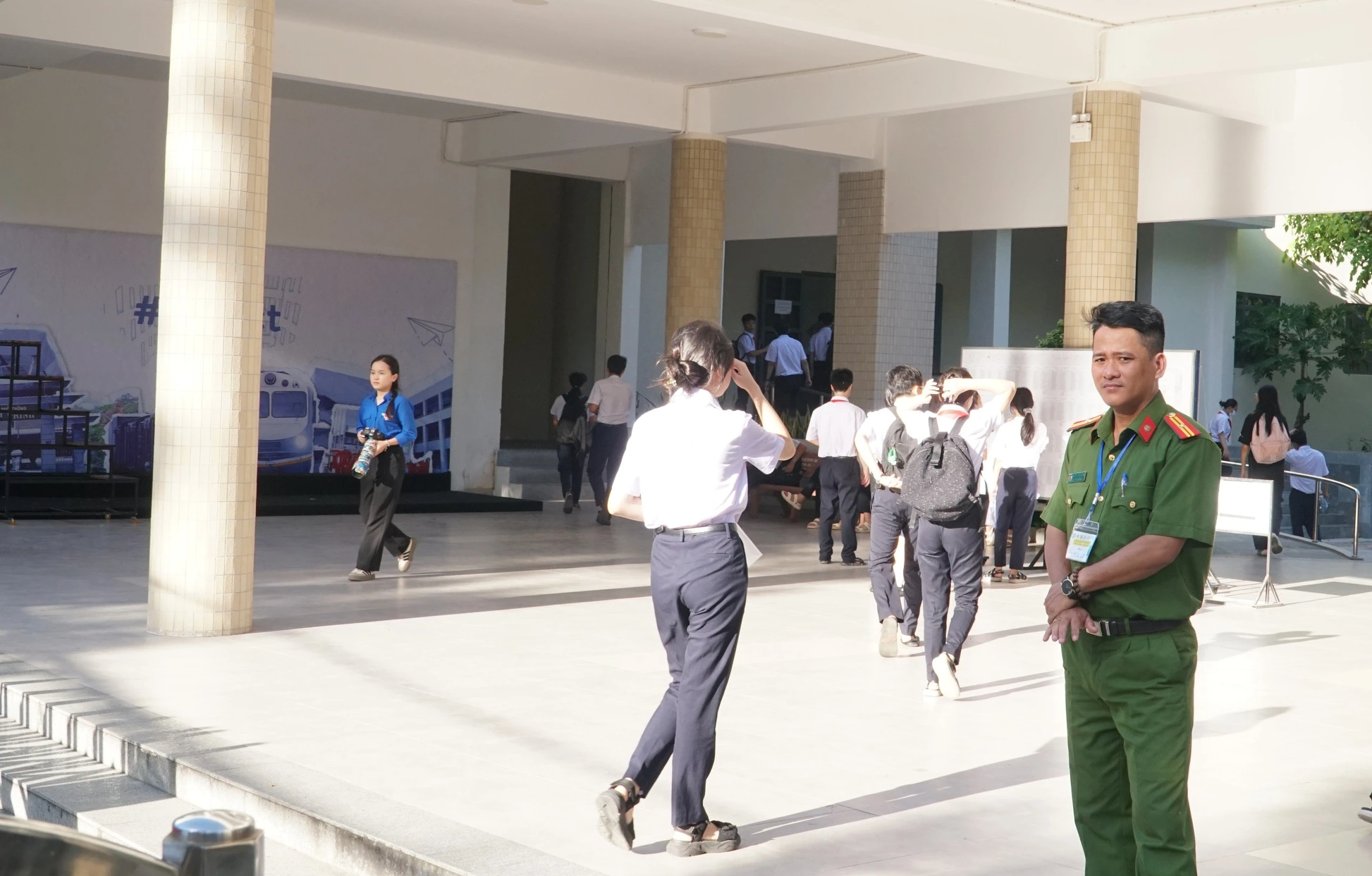 Đà Nẵng: Gần 12.000 học sinh bước vào kỳ thi tuyển sinh lớp 10- Ảnh 3.