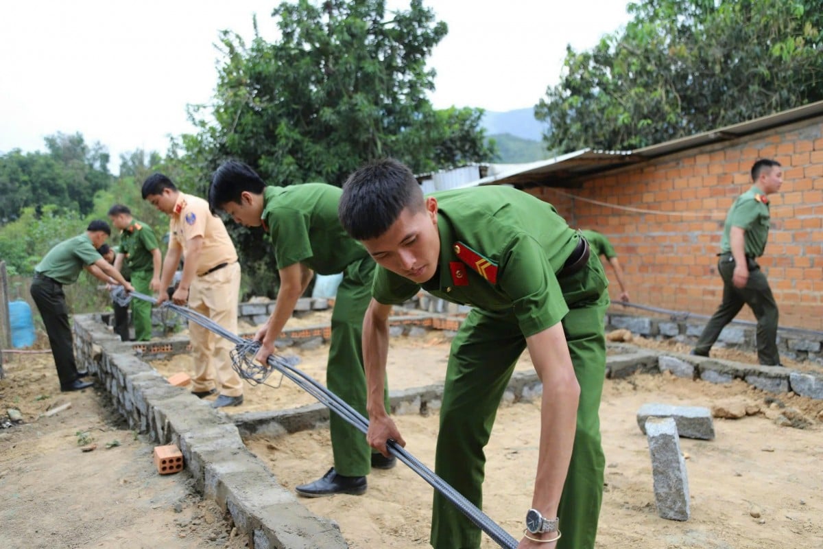 Bài 3: Vững mái ấm, sáng tương lai