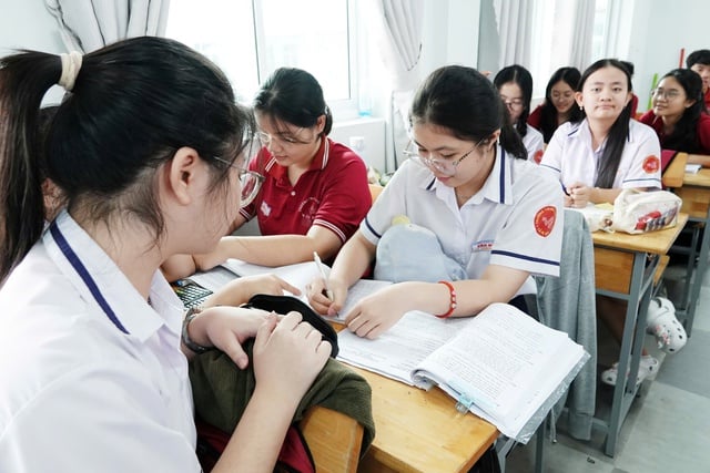 Sở GD-ĐT TP.HCM đưa ra lưu ý quan trọng trước khi thi lớp 10 - Ảnh 2.