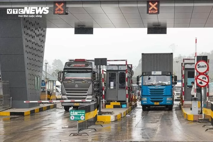 Tin Công Thương 2/6: Nông sản Việt vào mùa, xe hàng nườm nượp đổ lên cửa khẩu Lạng Sơn