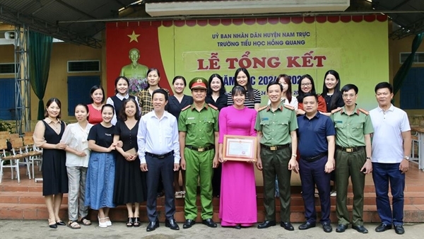 "ខ្ញុំ​មាន​បំណង​ចង់​សង្គ្រោះ​មនុស្ស​តែ​មួយ​គត់"