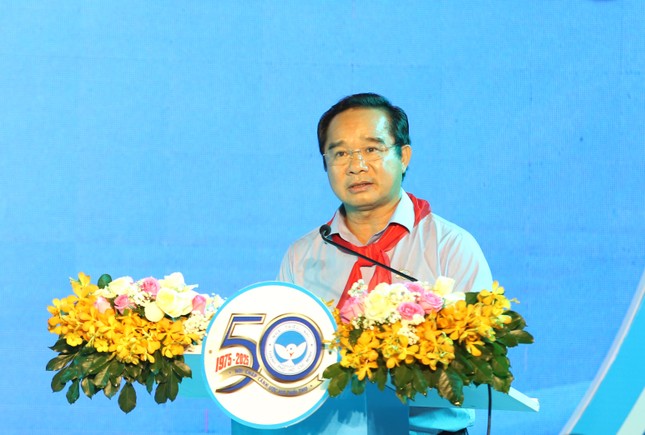 Chủ tịch TPHCM: ‘Đầu tư cho thiếu nhi là đầu tư cho tương lai' ảnh 6