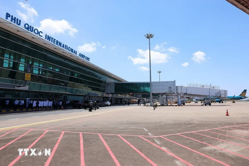 Nghị quyết của Chính phủ về đầu tư mở rộng Cảng hàng không quốc tế Phú Quốc
