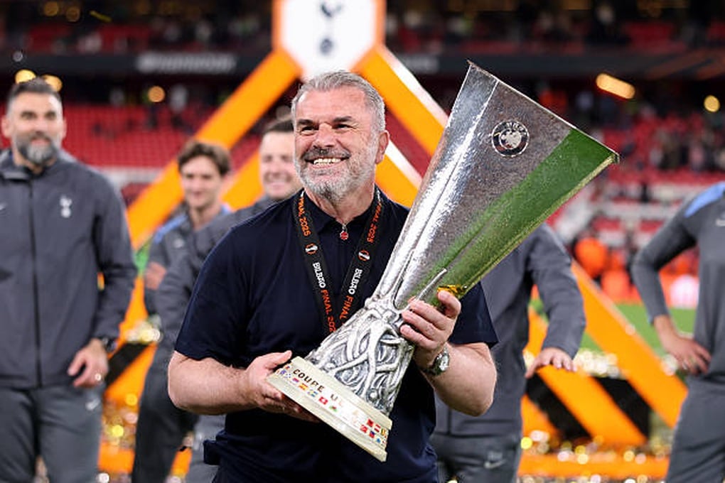 HLV Tottenham có nguy cơ bị sa thải dù vô địch Europa League - 1