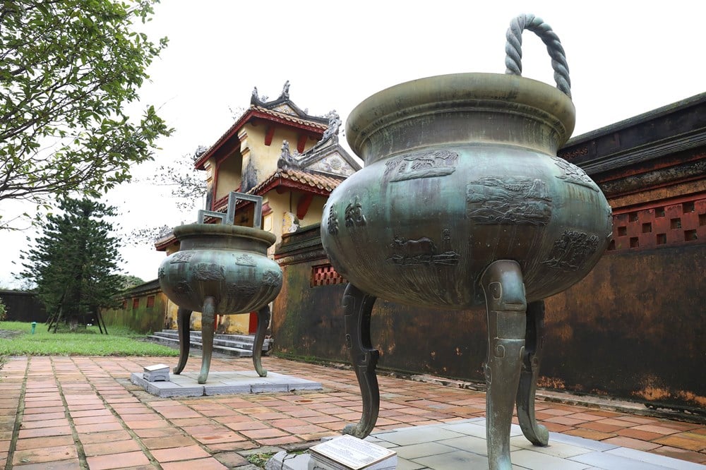 Thành phố Huế báo cáo Bộ VHTTDL về vụ Ngai vua triều Nguyễn bị xâm hại - ảnh 3
