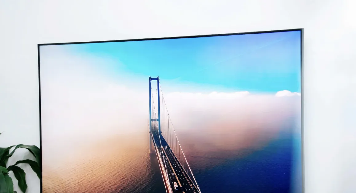 Biến phòng khách thành rạp chiếu phim chuẩn điện ảnh với TV TCL C6K