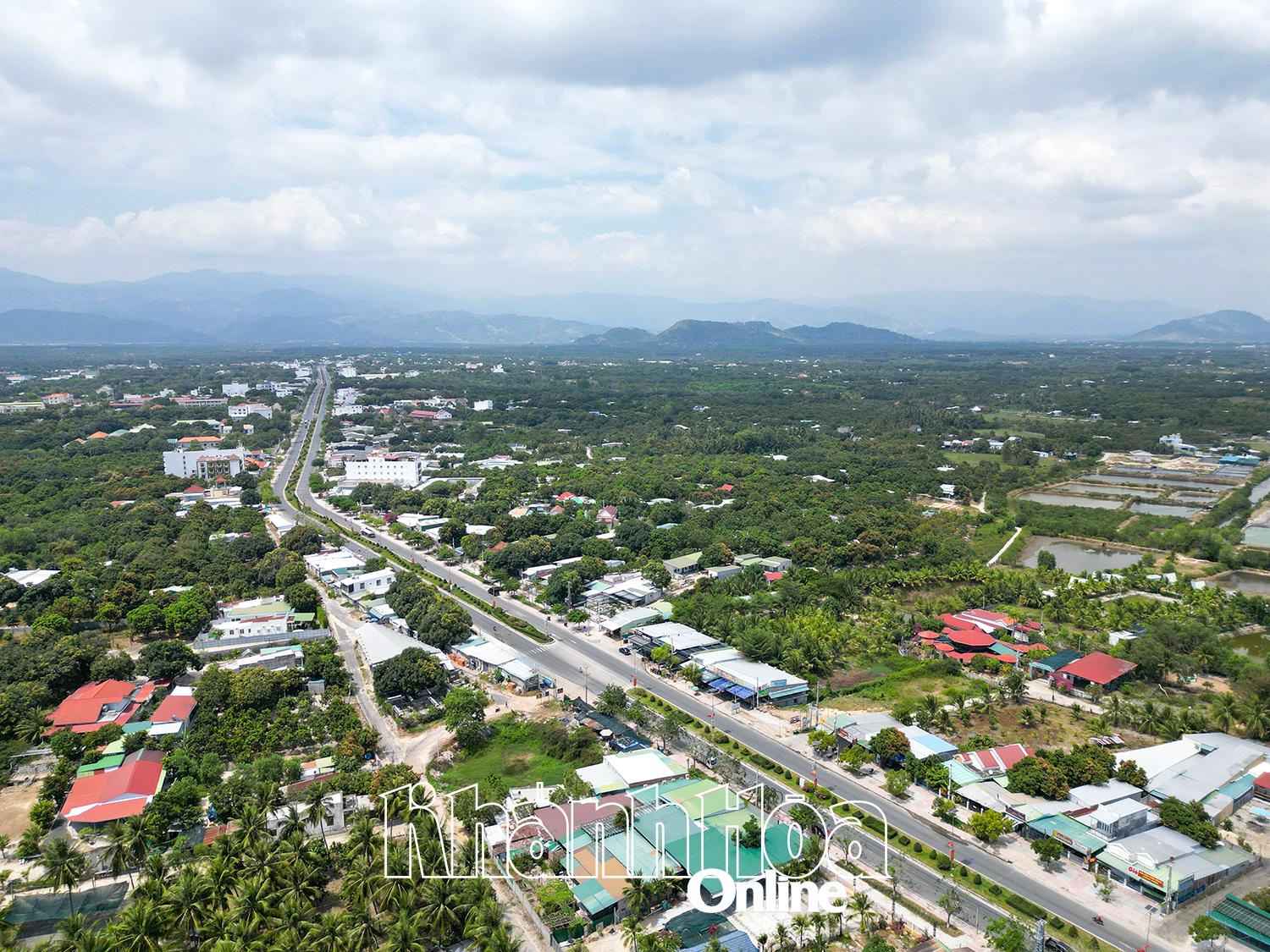 Un coin de la ville de Cam Duc, district de Cam Lam.