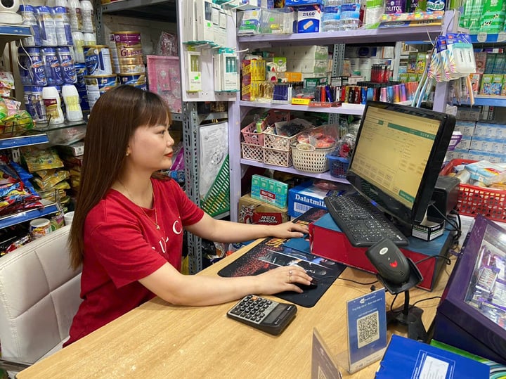 Hộ kinh doanh sử dụng hóa đơn điện tử cùng chữ ký số.