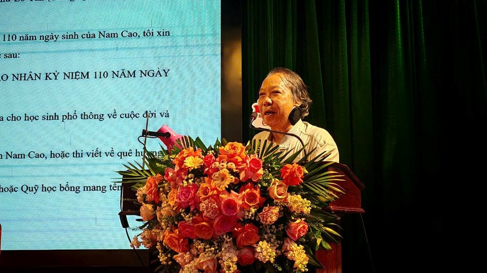 អភិរក្ស​និង​លើក​កម្ពស់​តម្លៃ​បេតិកភណ្ឌ​អក្សរសាស្ត្រ​របស់​ណាំ កាវ - រូបថត ៤