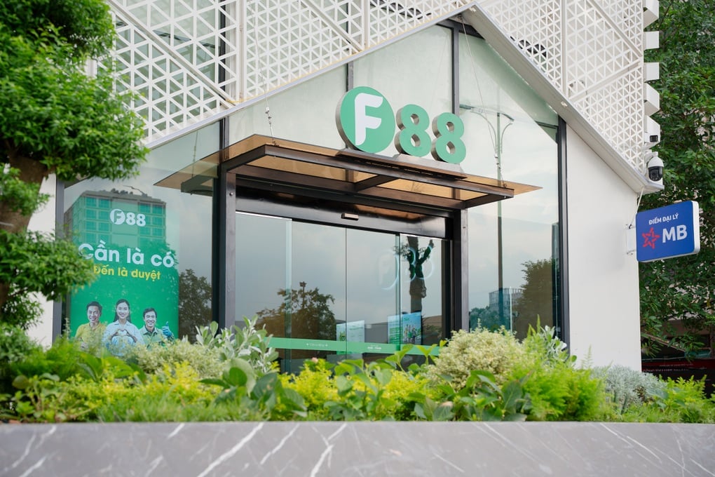 Kỳ vọng của F88 khi ra mắt cửa hàng tài chính thiết kế phong cách ngân hàng - 1