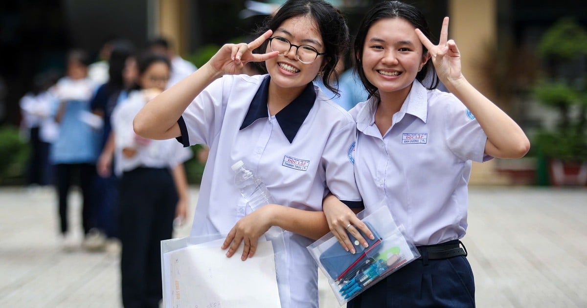 លទ្ធផលប្រឡងថ្នាក់ទី១០ នៅទីក្រុងហូជីមិញ ប្រកាសនៅព្រឹកថ្ងៃទី២៣ ខែមិថុនា ពិនិត្យលទ្ធផលប្រឡងតាមគេហទំព័រ thanhnien.vn