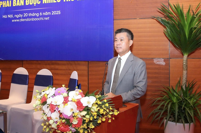 Nguồn thu trong thời đại số: Báo chí cần “bán” nhiều hơn tin tức - Ảnh 2.