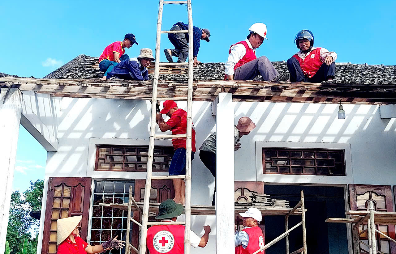 Cam Lo achève un programme visant à éliminer les logements temporaires et délabrés pour les ménages pauvres