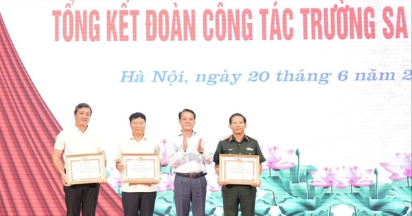 Đoàn công tác Trường Sa TP Hà Nội năm 2025 hoàn thành xuất sắc nhiệm vụ