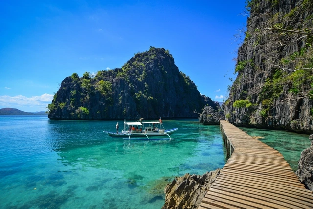 neu-ban-dang-chuan-bi-du-lich-philippines-1.webp